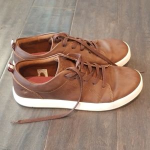 Boys Sperry brown leather sneakers